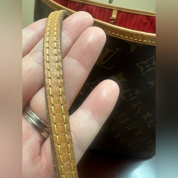 Authentic Louis Vuitton Neverfull MM - Picture 2 of 14